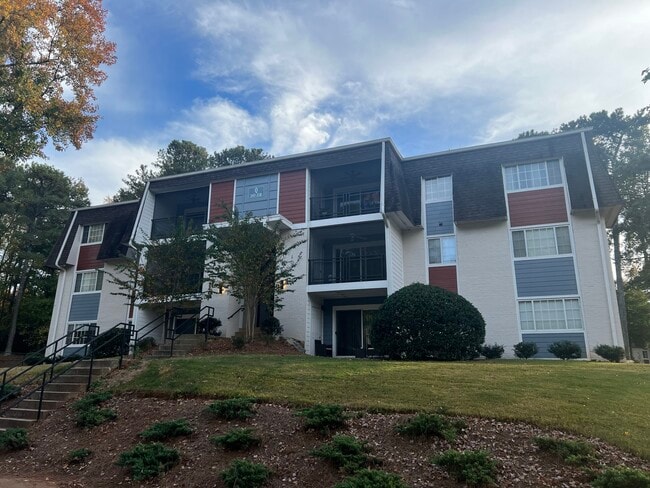 Outside of Unit - 347 Pine Tree Cir Unidad Q-347