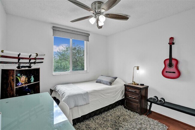 Photo - 1381 Sago Ln