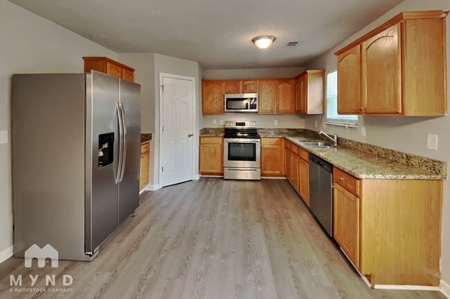 Photo - 6132 Hickory Ln Dr