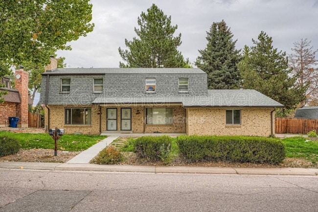 Building Photo - 6459 W Portland Ave