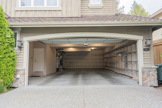Photo - 5bd/3.5ba Sammamish Home