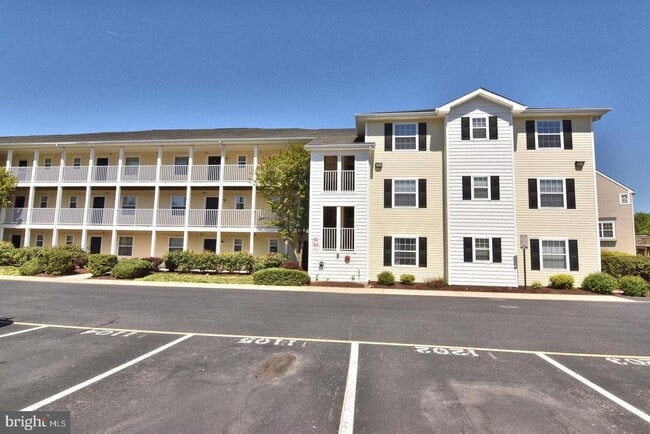 1306 Caitlins Way