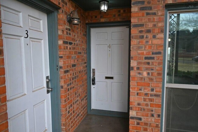 Photo - 1801 Rose St