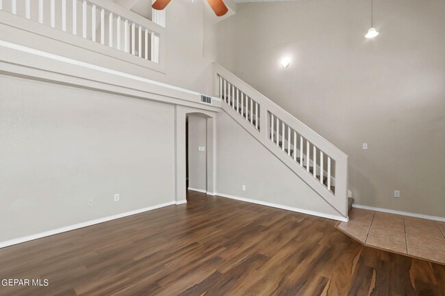 Photo - 10822 Elise St