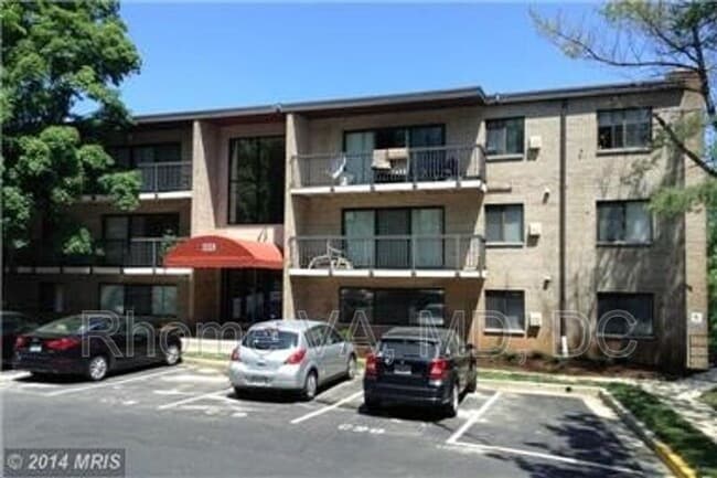 Photo - 3220 S 28th St Unit #204