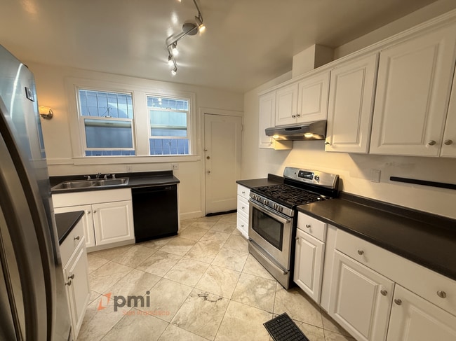 Photo - 2 Bd / 1 Ba Hillside Castle with Parking, Yard & Scenic Views