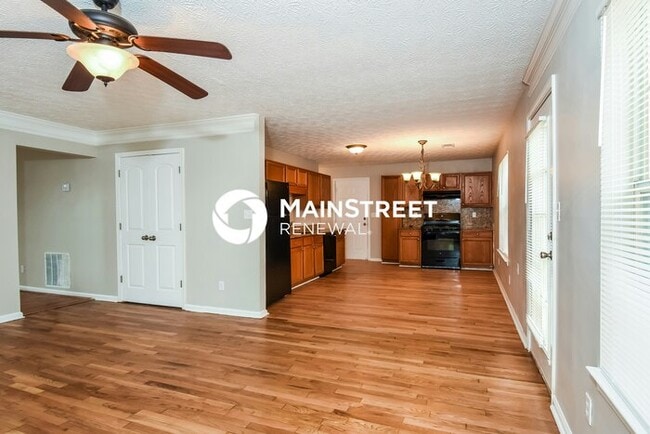 Photo - 4 Bedroom Pet-Friendly Home in Austell, GA...