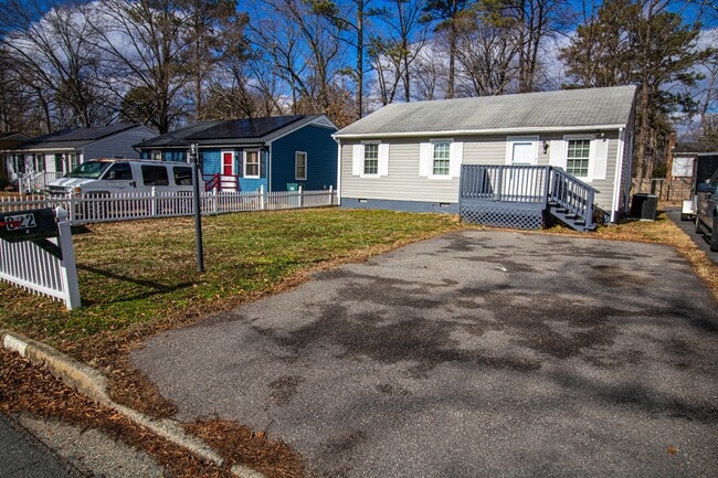 Photo - 822 Winnetka Ave