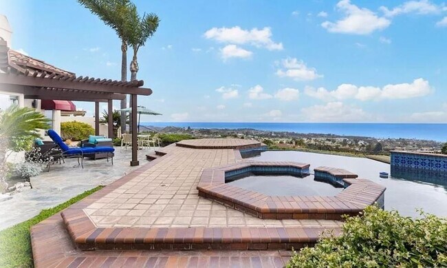 Photo - 537 Avenida Del Verdor