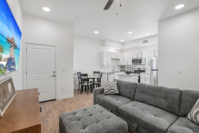 Photo - Williams Court