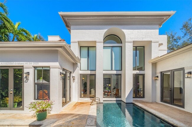 Photo - 150 W Sunrise Ave