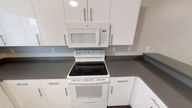 Photo - 2 BED 1 BATH APARTMENT FOR RENT IN OREM!!! Unit D #301