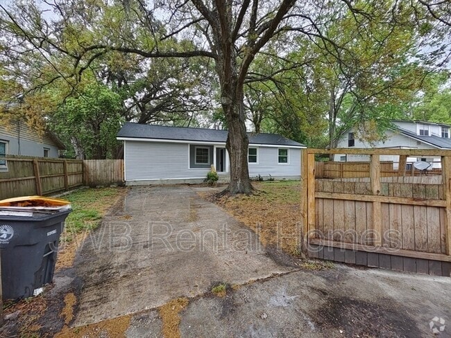 Building Photo - 3051 Columbus Ave Rental