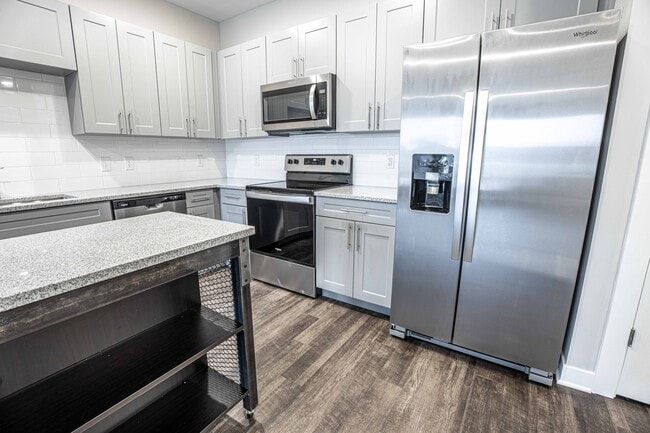 Photo - Founders Pointe Apartments