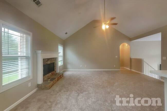 Photo - 217 Arbor Dr