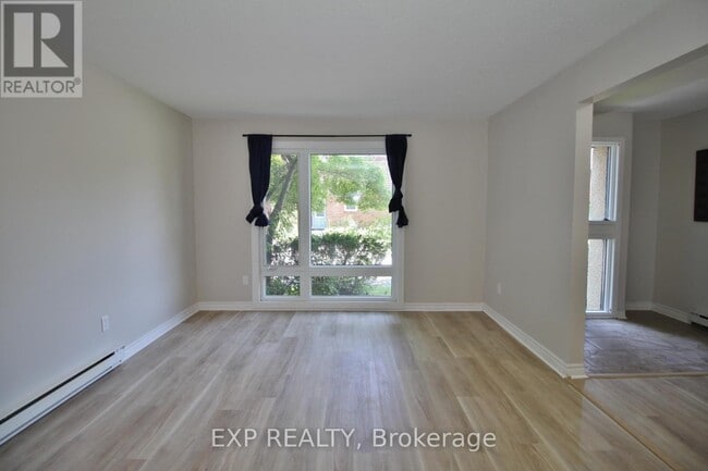 Photo - 3691 Albion Rd S