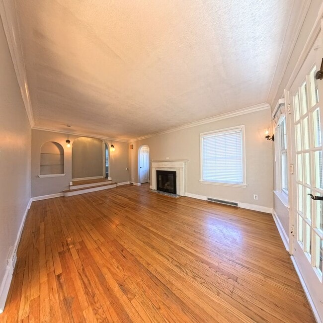 Photo - 3 Bedroom 3 Bathroom Home in Des Moines