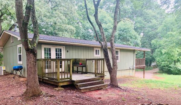 Photo - 260 Pettit Ln