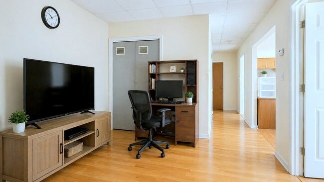 Photo - 61 Broadway Unidad 1