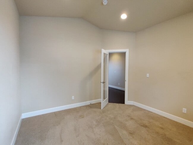 Photo - 1580 Ridgeview Loop SW