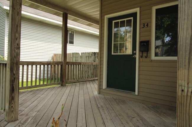 Photo - 34 National Ave SW