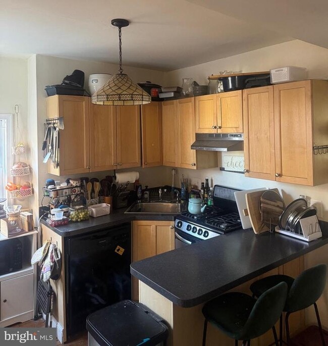 Photo - 1943 Waverly St