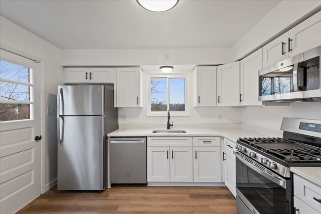 Photo - Renovated 4 Bed in Carrick