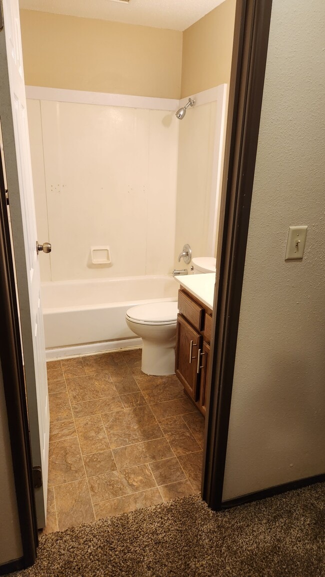 Photo - McKay Apartments