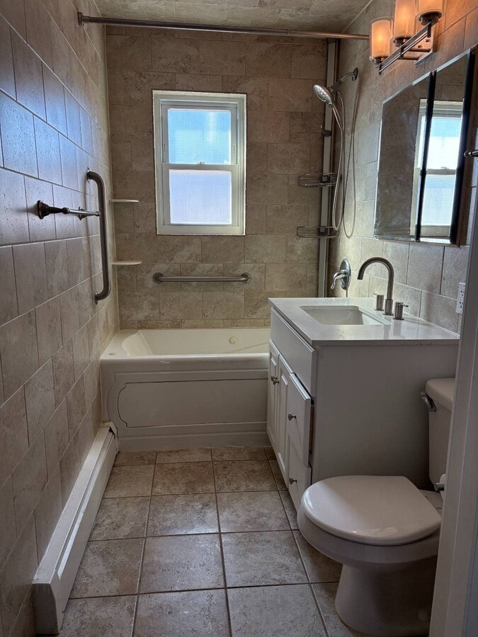 Photo - 1577 Paulding Ave