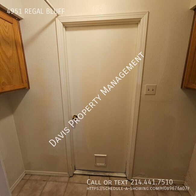 Photo - 4951 Regal Bluff