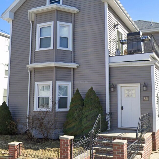 Photo - 85 Park St Unit 1