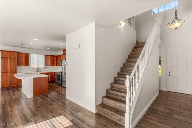 Photo - 6247 Sugartree Ave