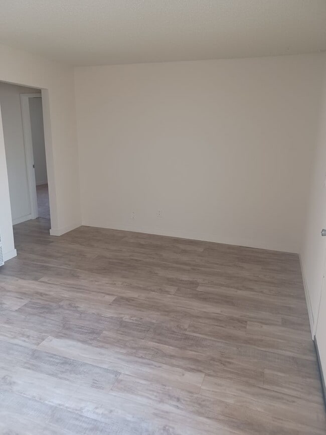 Photo - Commerce-10319