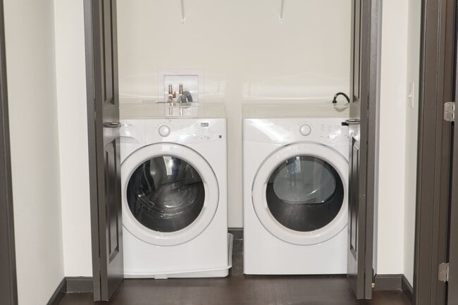 Photo - Morton School Senior Apartments