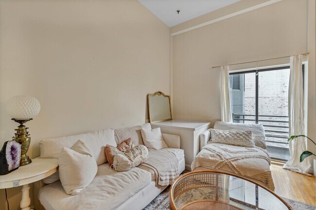 Photo - 1110 Clinton St Unit 8