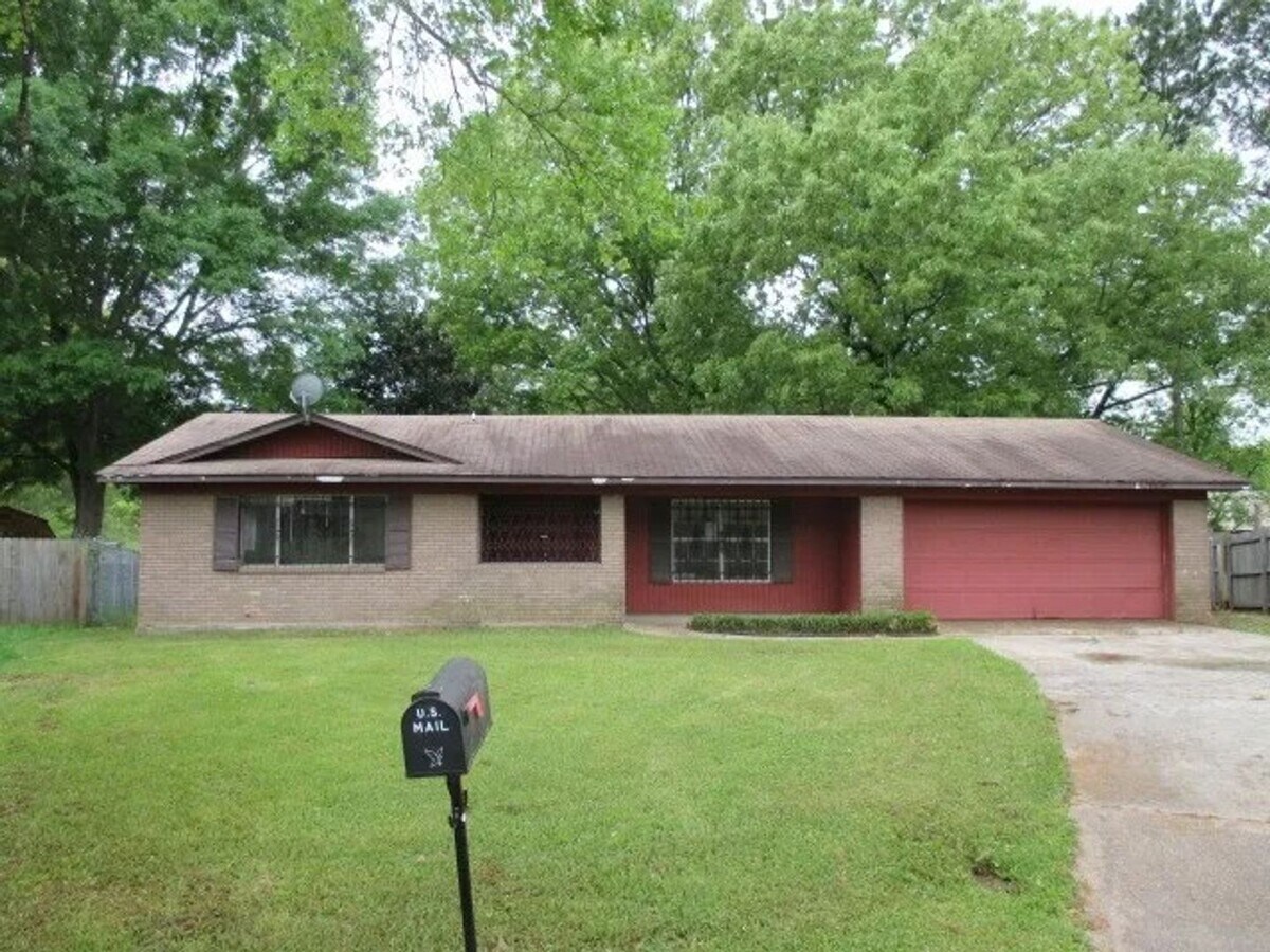 4 Bedroom 2 Bath Home in Jackson, MS for rent - 4 Bedroom 2 Bath Home in Jackson, MS for rent