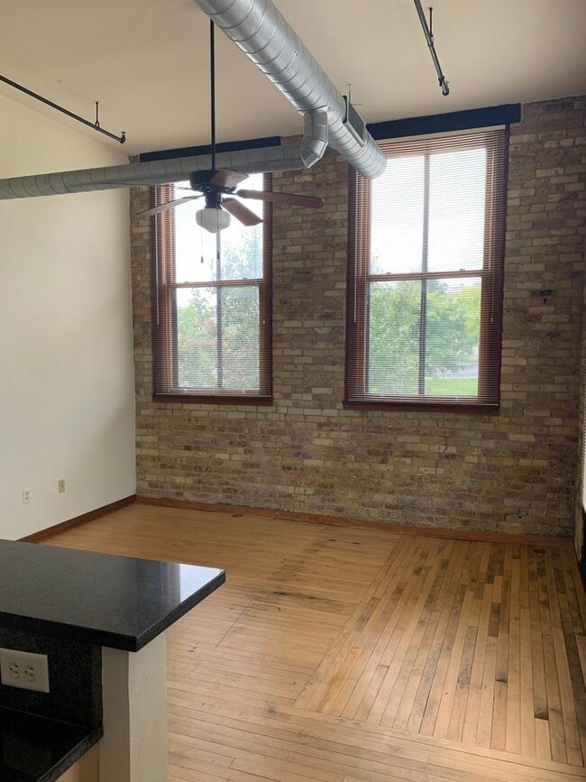 Photo - Vine Street Lofts