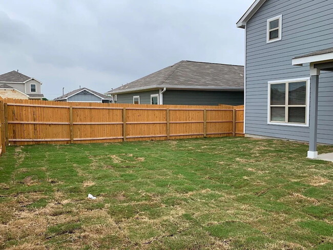 Photo - 271 Kinsley Wy