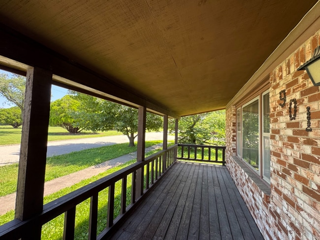 Photo - 4 Bed, 2 Bath Home - Apply Today!