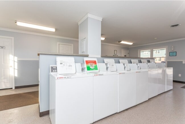 Photo - Winthrop Terrace - Bowling Green