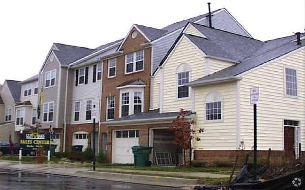 Photo - Glen Oaks Condominiums