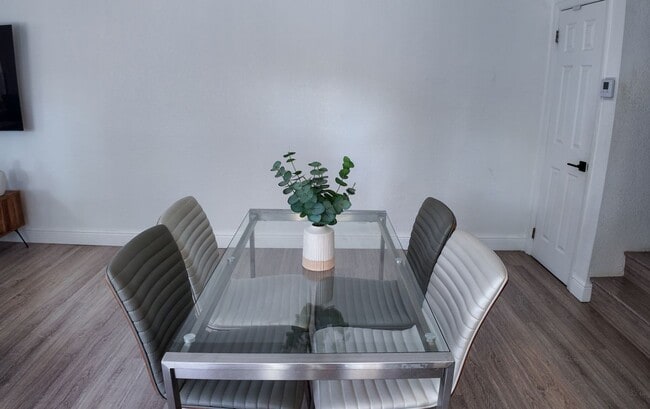 Photo - 8050 Severn Dr