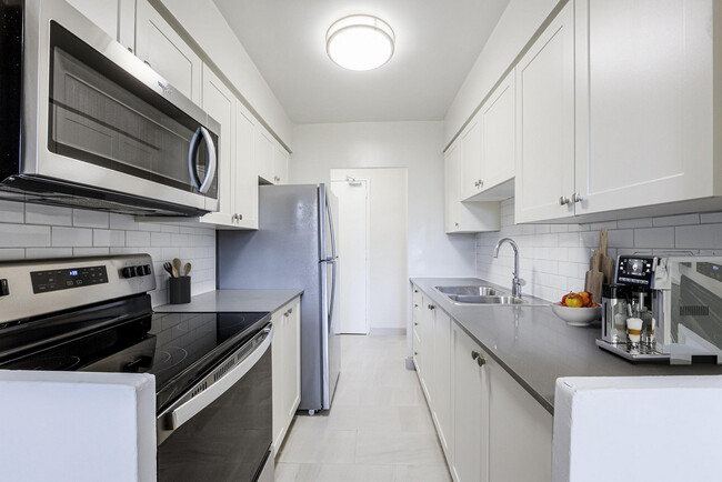 Photo - Lakewood Apartments II