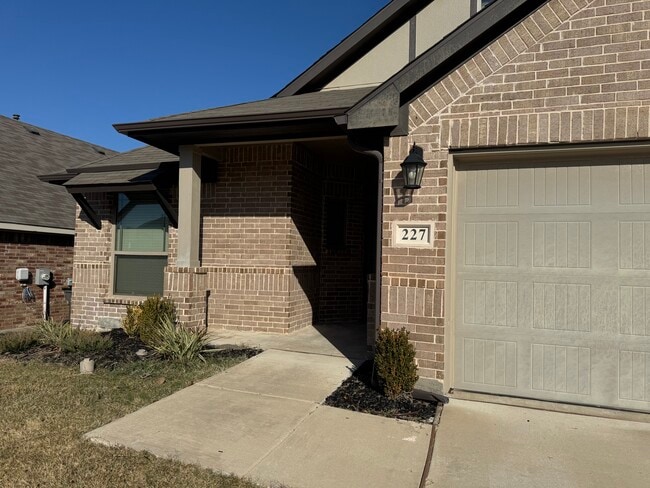 Photo - 227 Tallgrass Dr