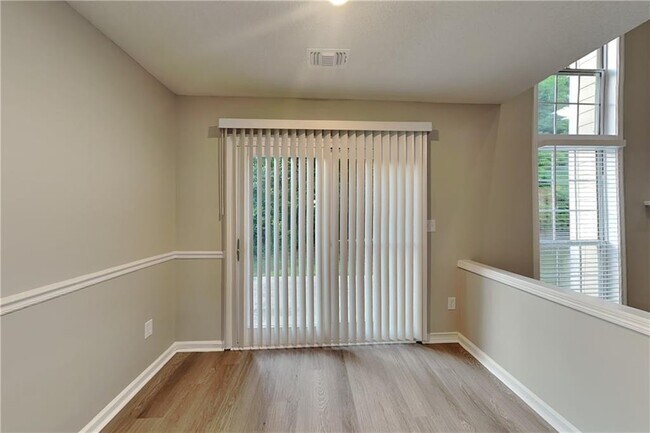 Photo - 3206 Claybrooke Dr NE