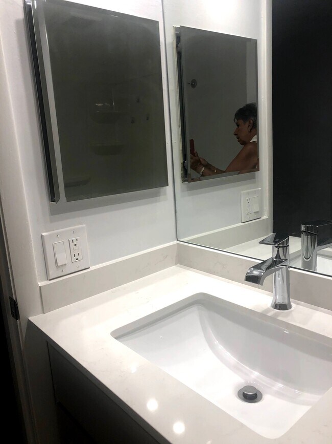 Master’s vanity - 2825 SW 22nd Ave Unit 205