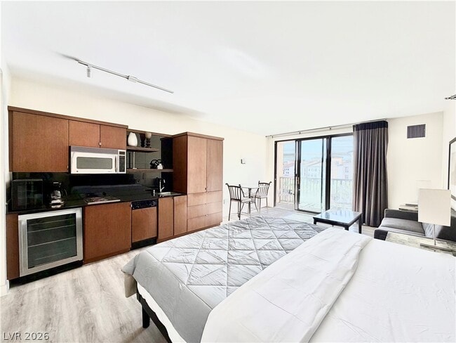 Building Photo - 29 Montelago Blvd Unit 439