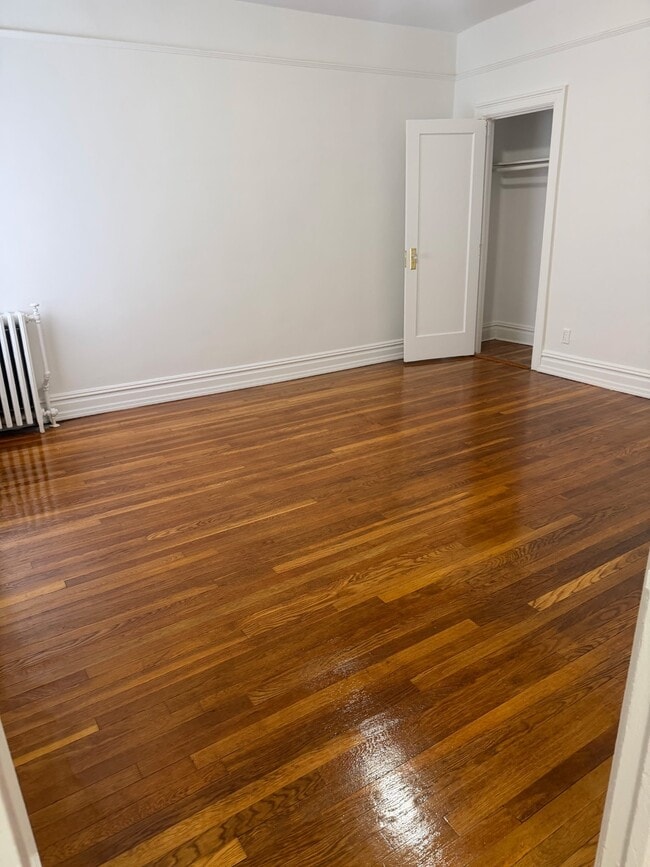 Photo - 17 W Englewood Ave