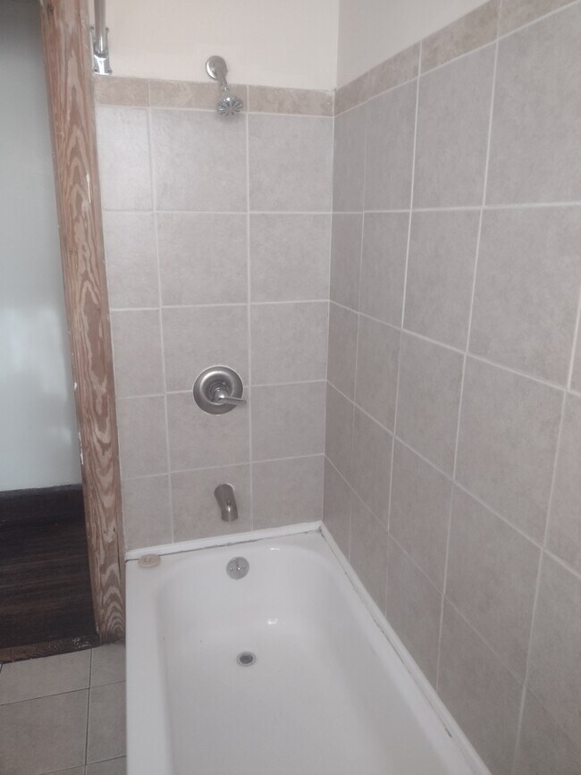 Photo - 960 Cleveland Ave Unit Jones properties