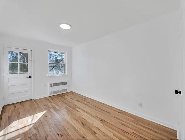Building Photo - 5614 Avenue N Unit 1